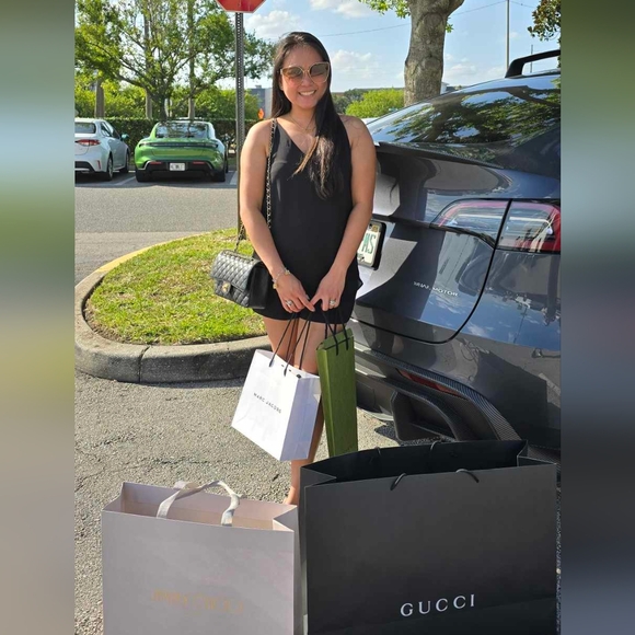 Meet your Posher, Kristine angelica - Picture 1 of 3